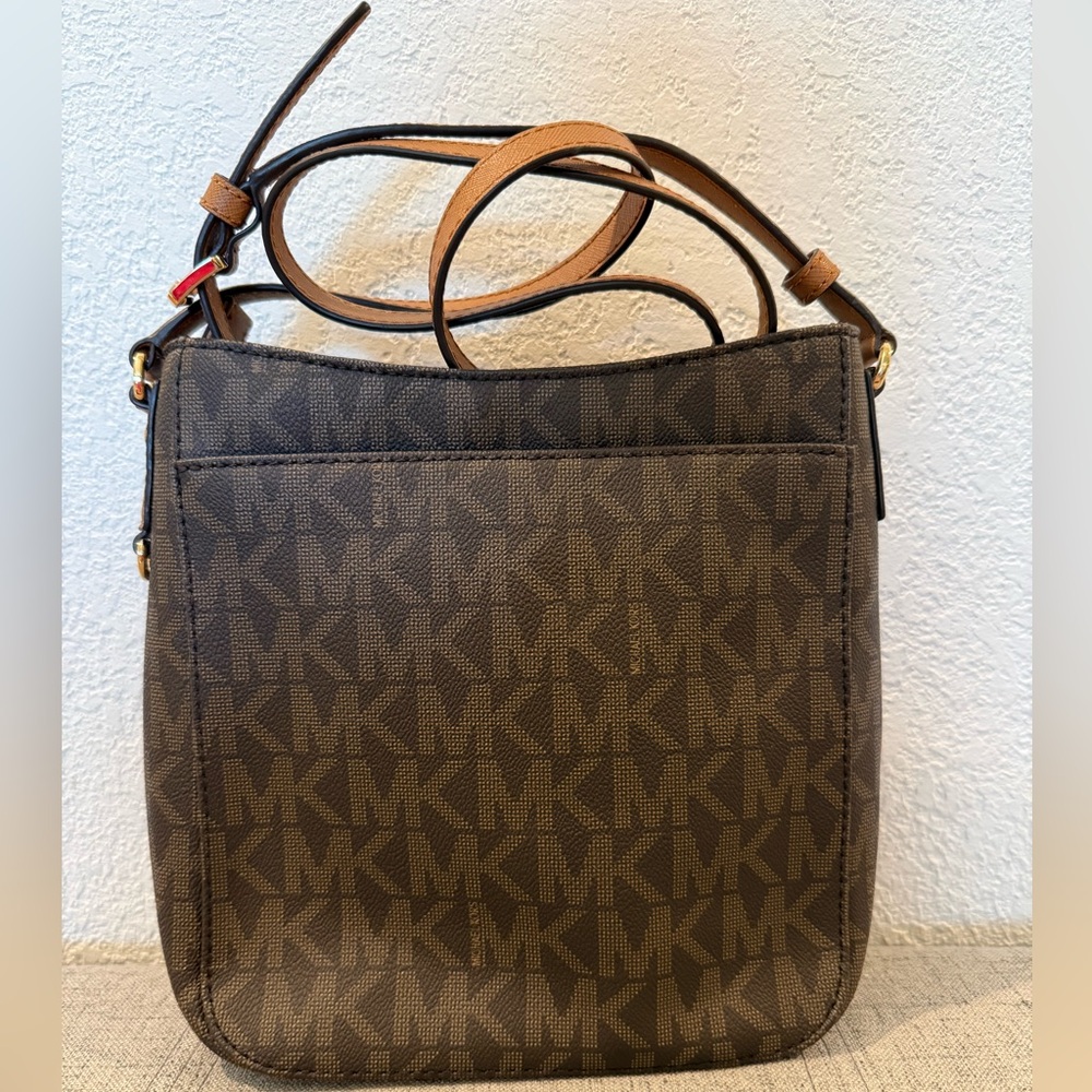 Michael Kors Hamilton Traveler Monogram Crossbody Bag NWOT - Picture 2 of 14